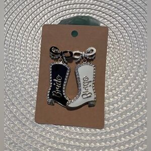 NWOT Bridal Boot Pierced Black n White Earrings